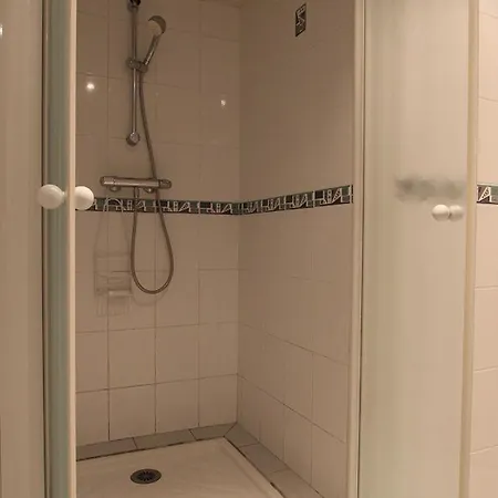 乡村民宿 Maison Spacieuse Avec Grande Cour Et Terrasse, Parfait Pour Familles, Proche St-paulien Et Allegre. - Fr-1-582-306