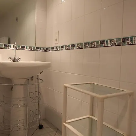 Maison Spacieuse Avec Grande Cour Et Terrasse, Parfait Pour Familles, Proche St-paulien Et Allegre. - Fr-1-582-306 乡村民宿 *